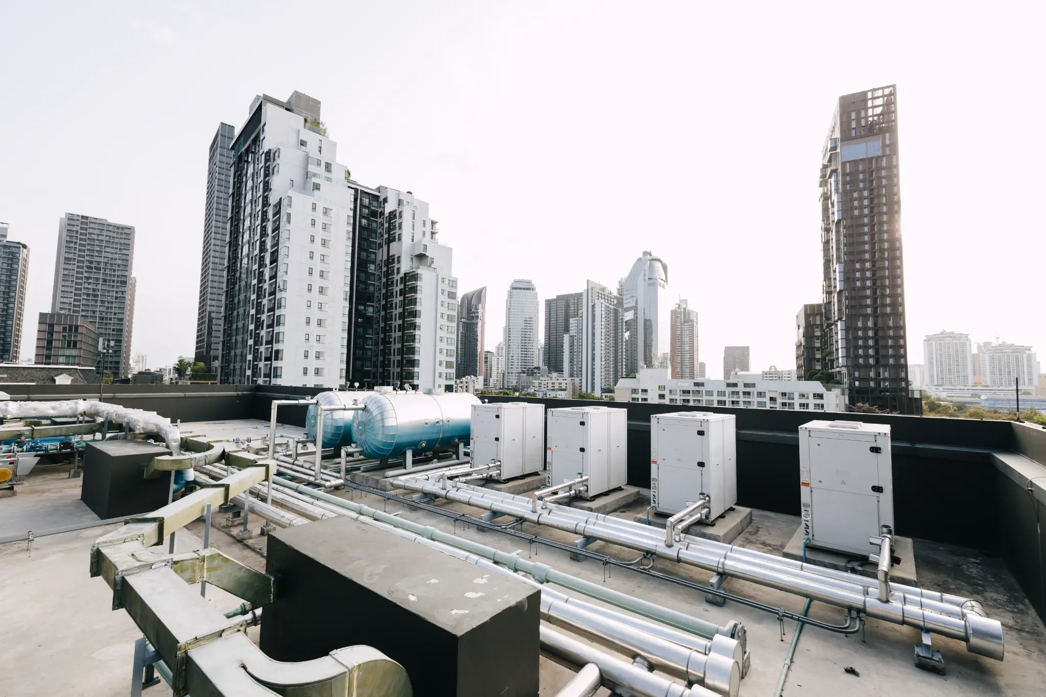 Commercial and industrial rooftop HVAC unit