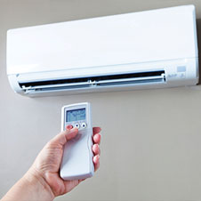 Fujitsu ductless air conditioning unit installed on a Long Island home